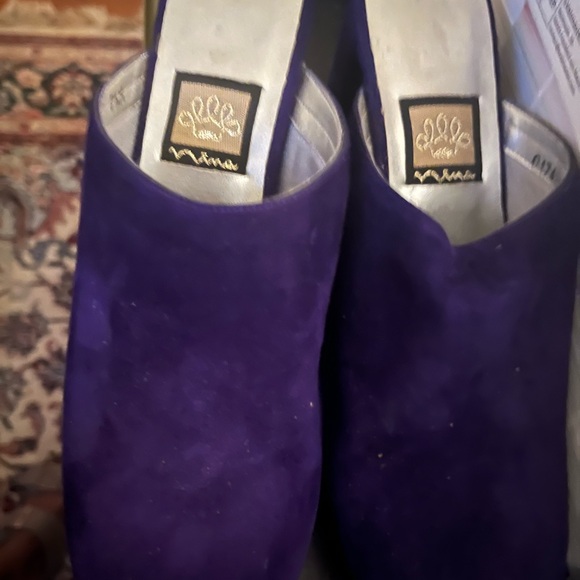 Beautiful Suede Purple Platform Mules - Picture 2 of 8